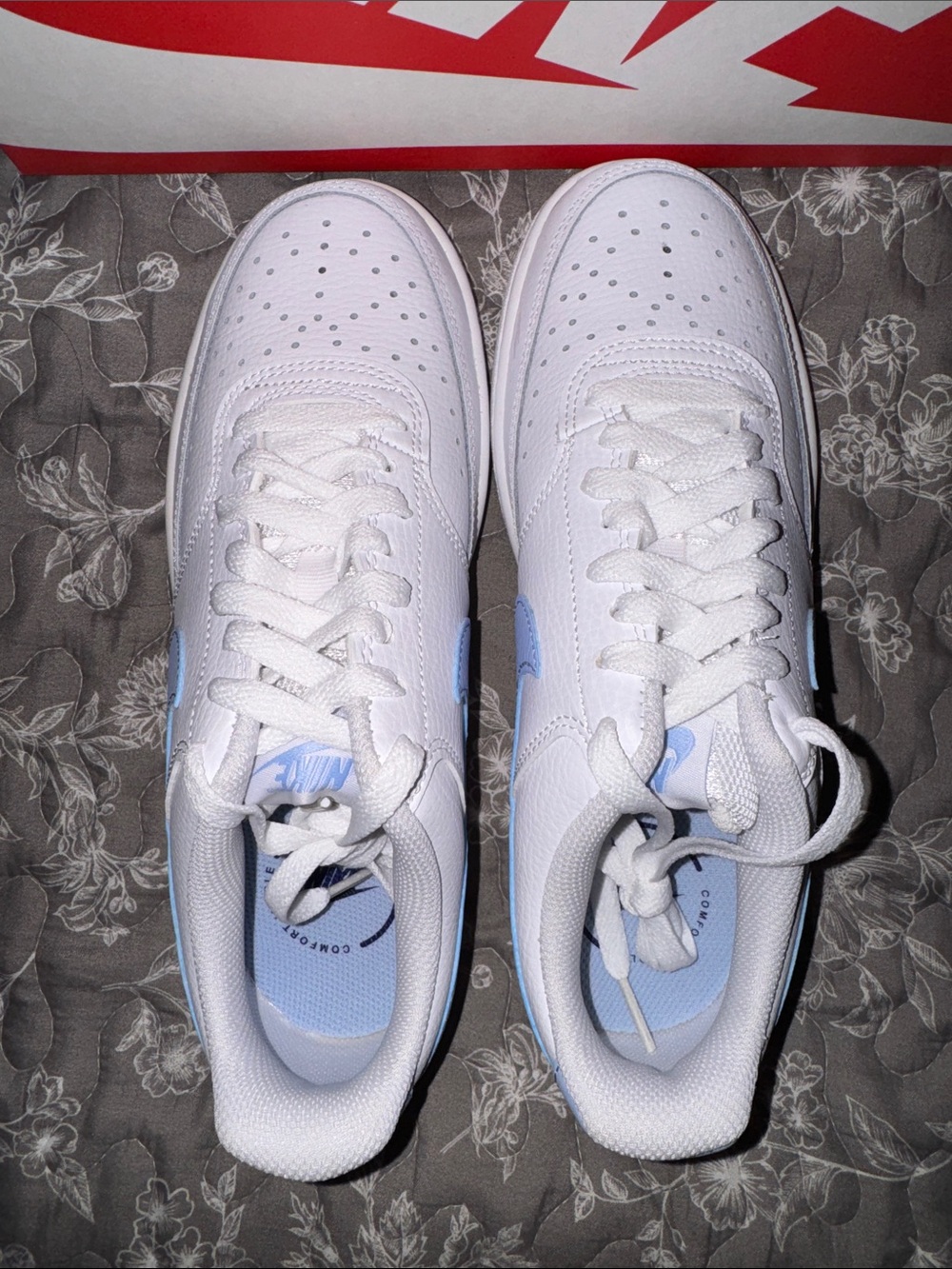 Nike White Sneakers with Light Blue Swoosh - Picture 2 of 4